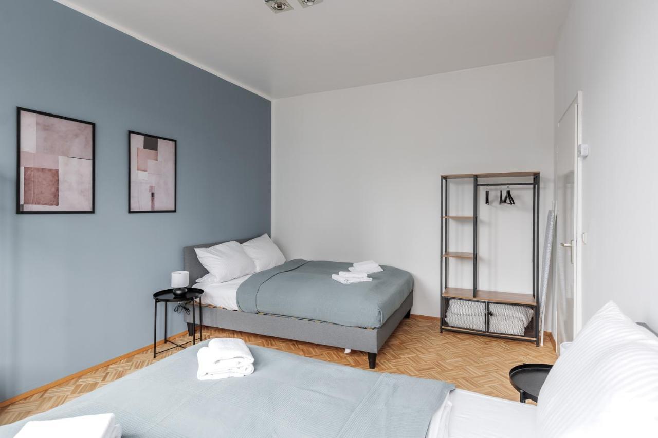 Flats 4 You, Moderne City Wohnung Naehe Hbf, Due-Messe 20 Min, Netflix, Kueche Duisburg Exterior photo