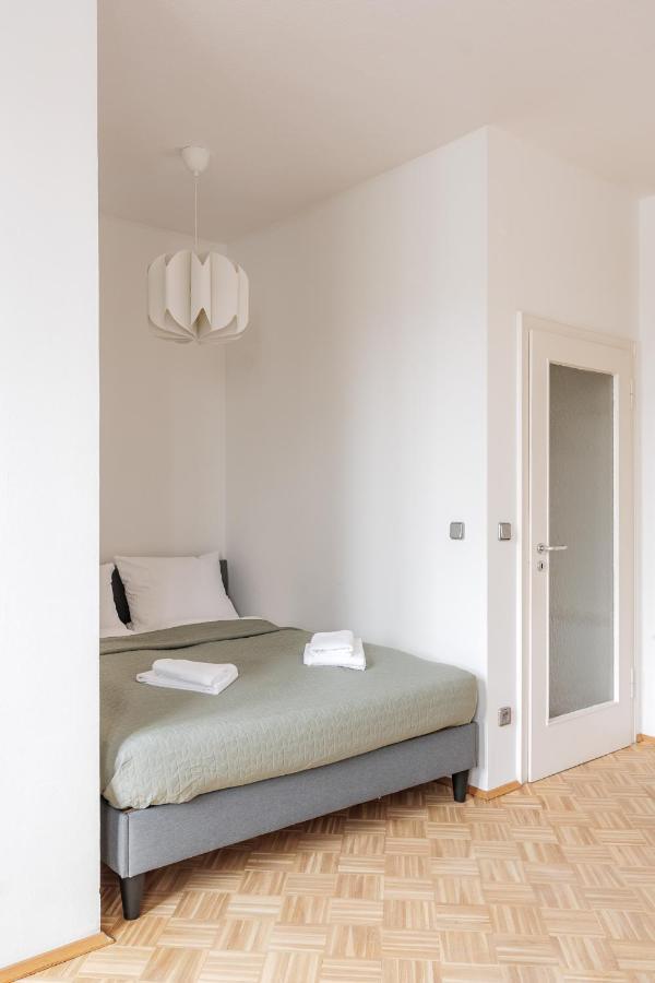 Flats 4 You, Moderne City Wohnung Naehe Hbf, Due-Messe 20 Min, Netflix, Kueche Duisburg Exterior photo